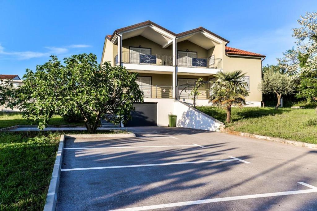 Apartments Lia-Jolie Umag Exterior photo